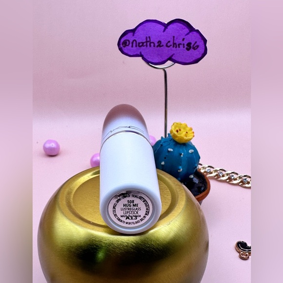 Mac Cosmetics Lusterglass Sheer-Shine Lipstick in Hug Me New - Picture 3 of 11